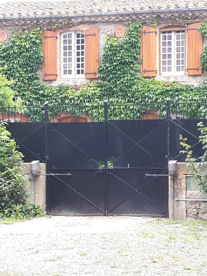 La Medeenne Alairac Luaran gambar